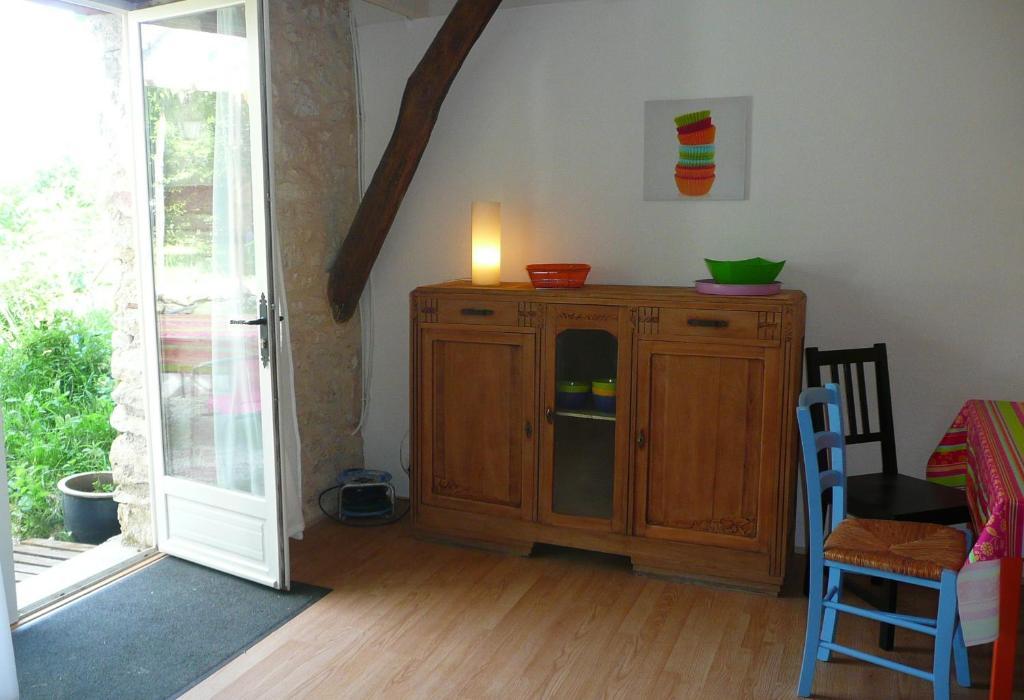 Les Escaliers De La Combe Hotel Saint-Matre Bilik gambar